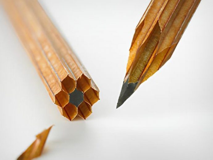 hollow_pencil_1