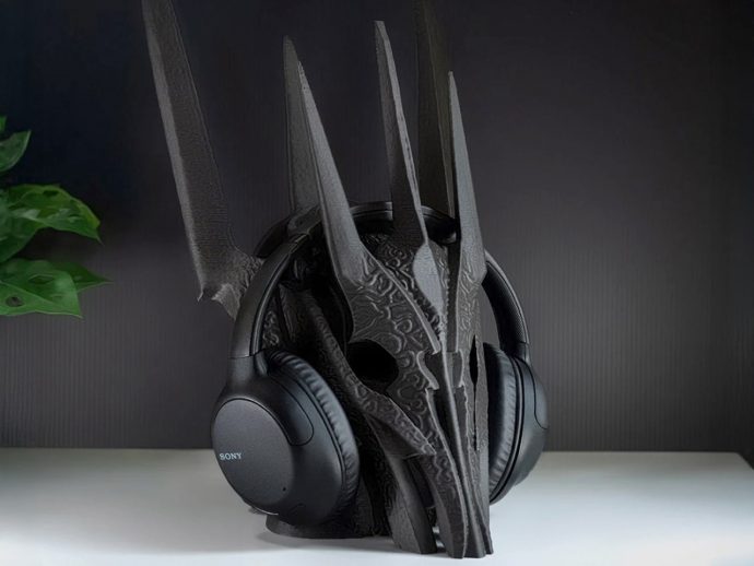 This Sauron Headphone Stand Transforms Your Desk Into Mordor