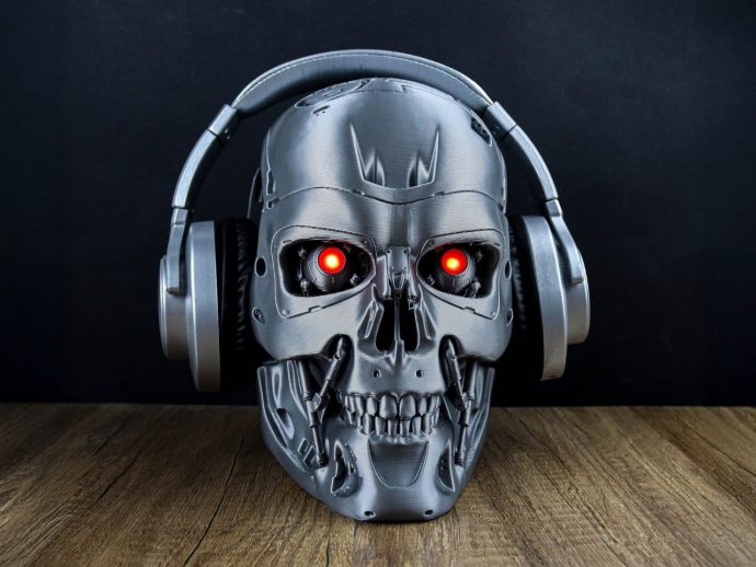 This Terminator T-800 Headphone Stand Is A Must-Have for Sci-Fi Audiophiles