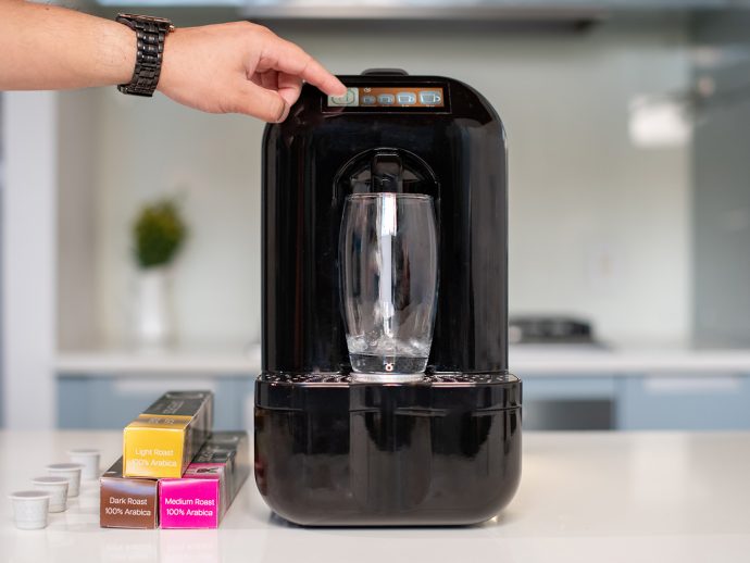 Kara Pod Serves Fresh Water and Coffee From the Air You Breathe