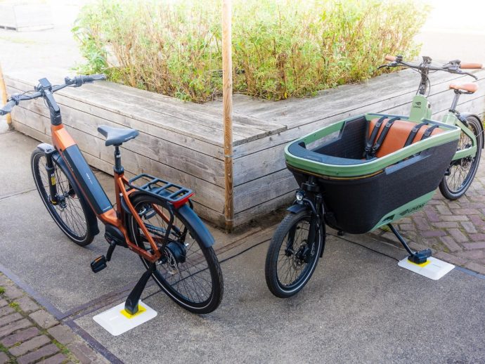 Compact wireless bike charging pad is the future of e-bike convenience