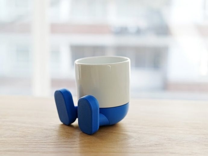 Modular Porcelain Cups Fuse Japanese Craft With 3D Printing