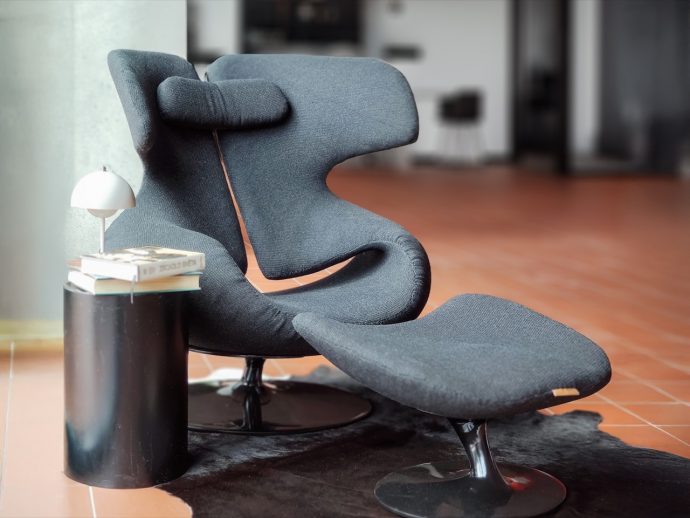 Aeriform Armchair Turns Bird Wings into Your Comfiest Seat Yet