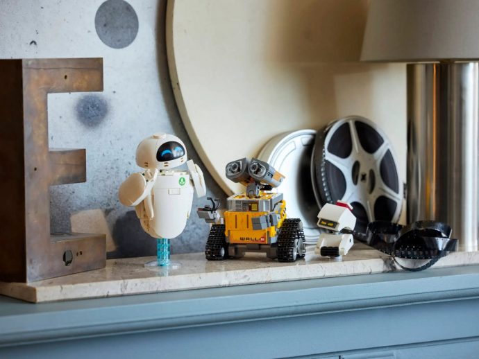 LEGO Ideas celebrates Pixar film with new WALL-E and EVE set