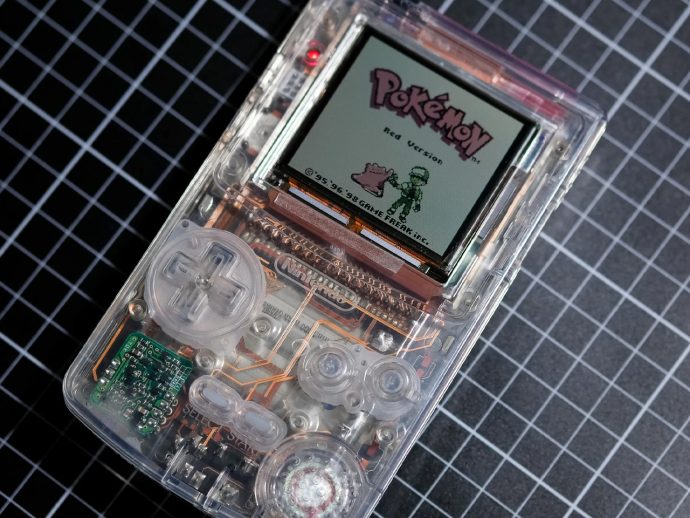 Modder builds fully transparent Game Boy Color with see-through circuitry