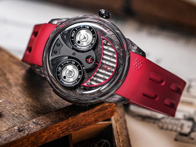 This Wicked Kremlin Watch Design Grins at You With Carbon Fiber Mischief