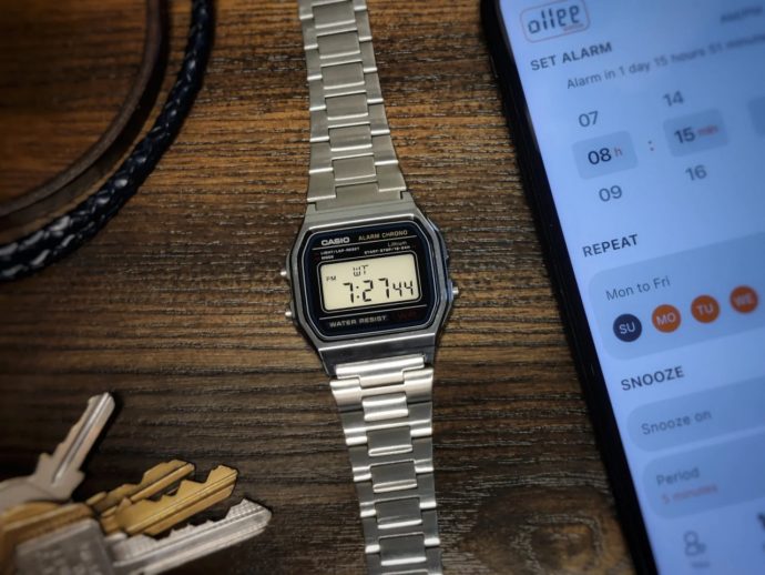 Ollee Watch Gives a Classic Casio a Clever, Open-Source Smart Upgrade