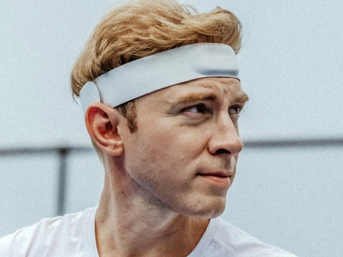 World’s First AI Sports Headband Nuromova N1 Makes Mental Fitness Part of Your Game