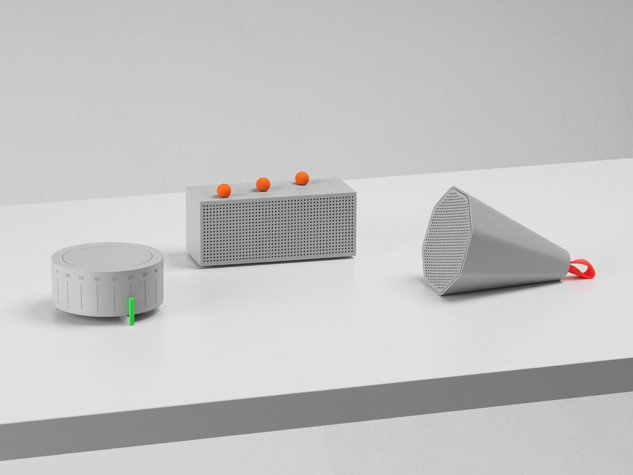 4 Smart Devices Controlled by Touch, Not Screens or Apps - Yanko Design