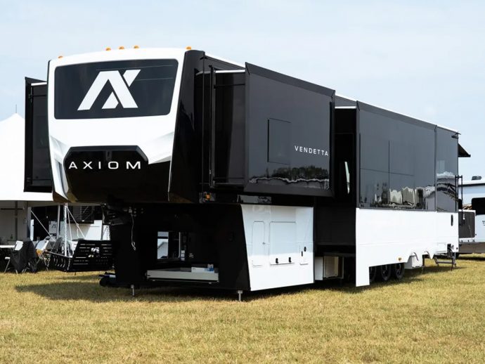 Axiom RV Vendetta is 47-foot fifth-wheeler that sleeps 12 people in a homely environment