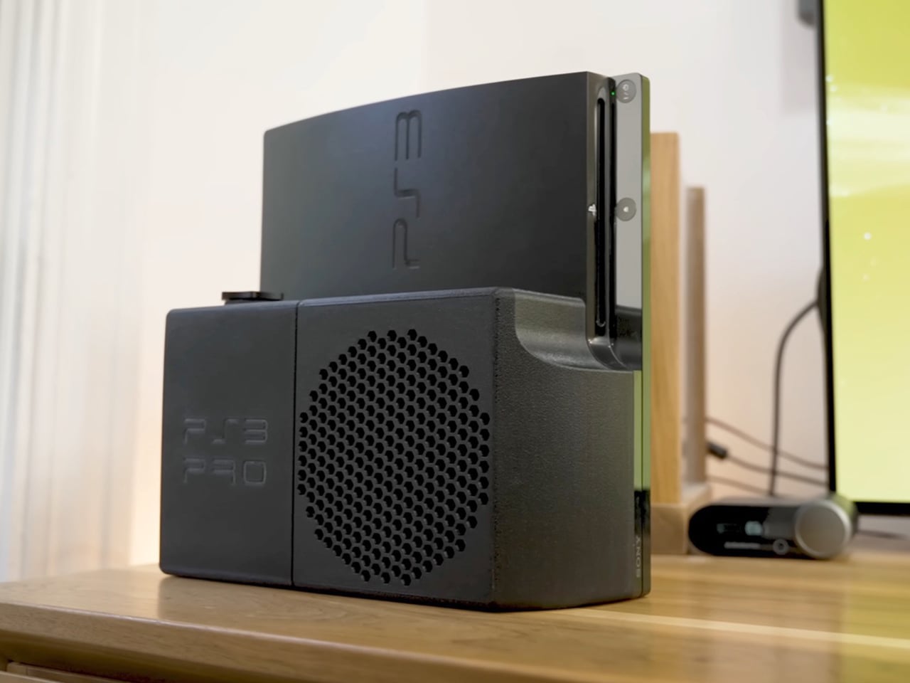 Custom Water-Cooled PS3 Gets a 50% Performance Boost, Running Gran Turismo 6 at 60FPS - Yanko Design