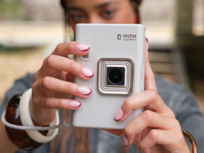 Fujifilm’s $235 Instax mini LiPlay+ Prints Photos With Audio Clips