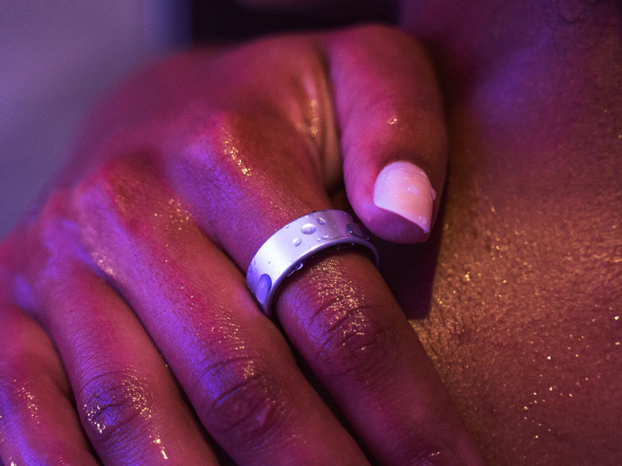 Reebok's $249 Smart Ring Tracks Fitness With No Subscription Required - Yanko Design