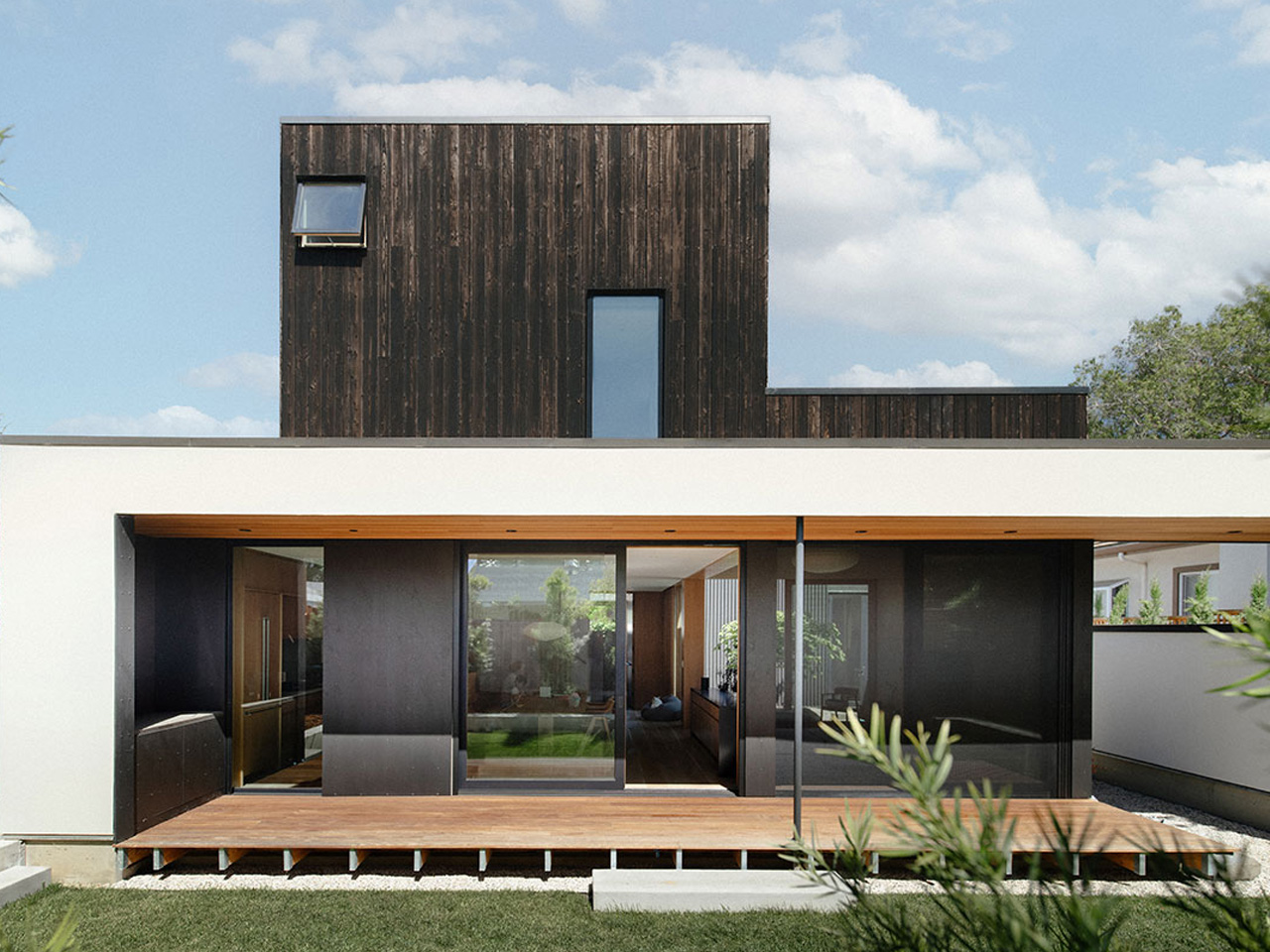 How 1,850 Square Feet Feels Like A Japanese Sanctuary In Cupertino - Yanko Design