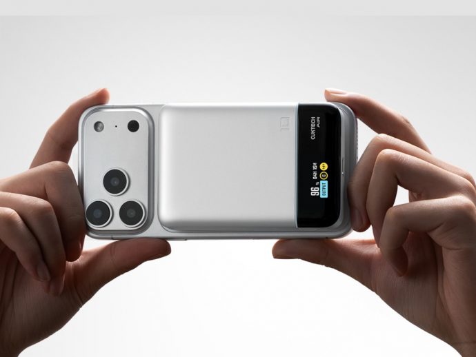 $28 Power Bank Has 55W Wired, 15W Wireless, and a Display