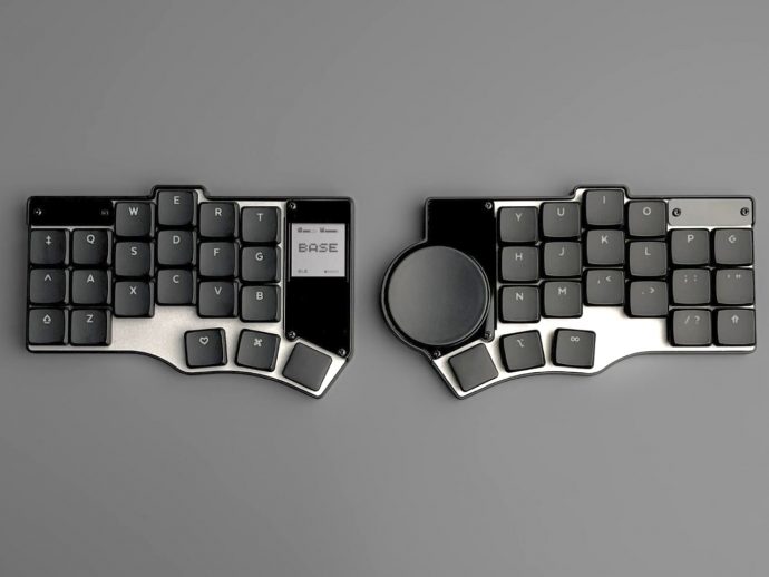 Beekeeb Toucan: The Split Ergonomic Keyboard Built for Travelers
