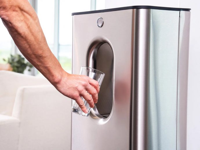 Say Goodbye To Bottled Water: Kara Pure 2 Turns Air Into 99.99% Pure Water (Without The Microplastics)