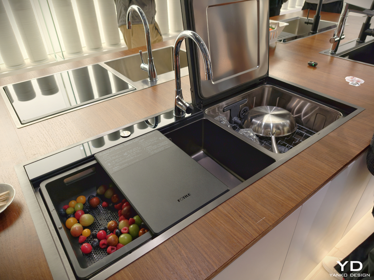 Fotile's X20 Max Is the Space-Saving Dishwasher That Finally Fixes the Bending Problem - Yanko Design