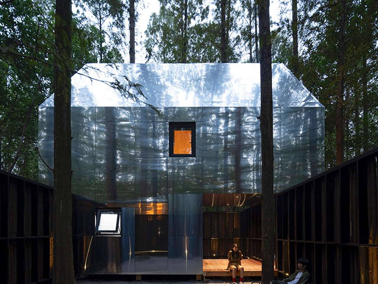 These Elevated Timber Treehouses Transform A Chinese Forest Into A Living Art Gallery - Yanko Design