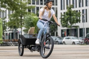 The Cube Trike Flatbed Hybrid 750 Redefines Urban Cargo with Tilting Technology