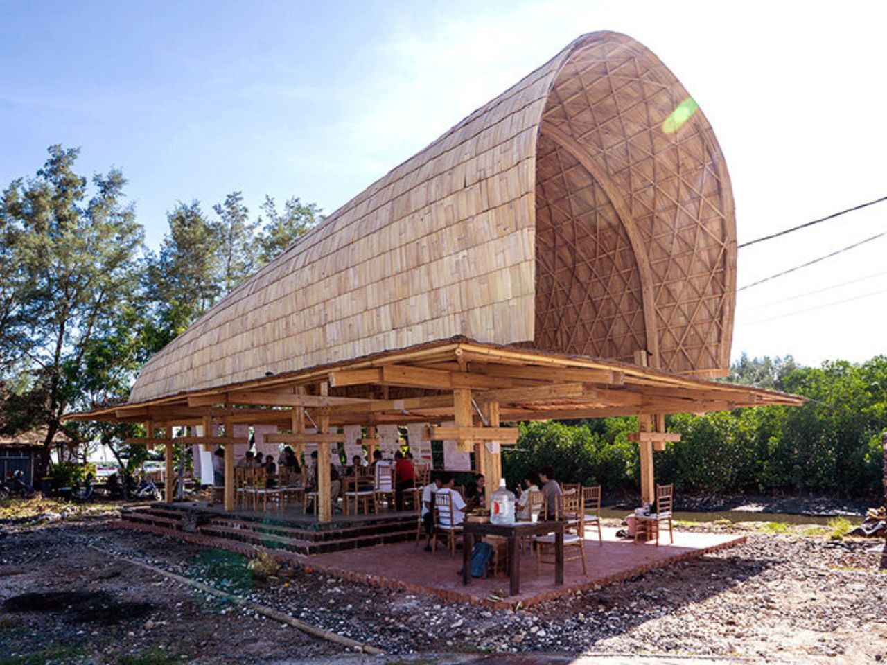 This Bamboo Pavilion Turns a Beach Car Park Into a Carbon-Negative Community Hub - Yanko Design