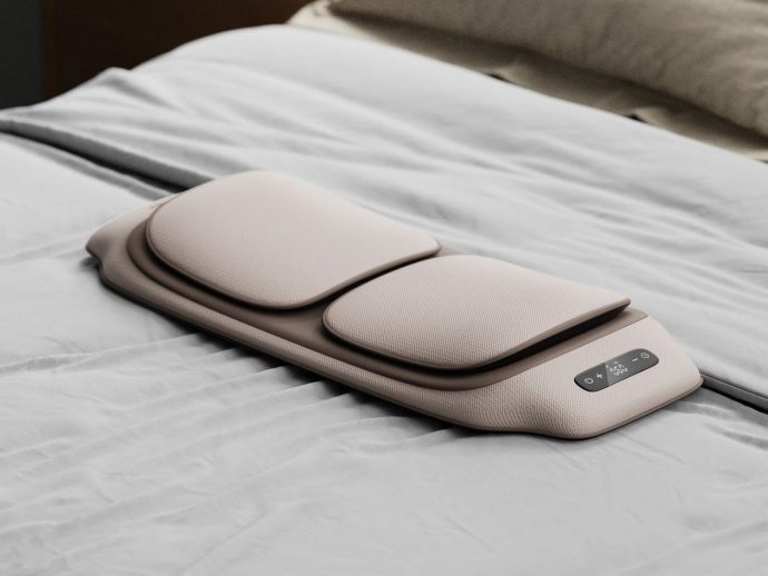 This Shape-Shifting Bed Care Device Uses Airbags to Protect Patients Around the Clock
