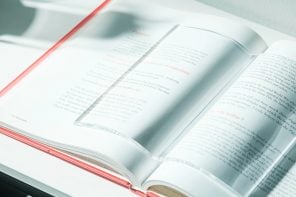 These 8 Objects Helped Me Actually Finish 23 Books in 2025