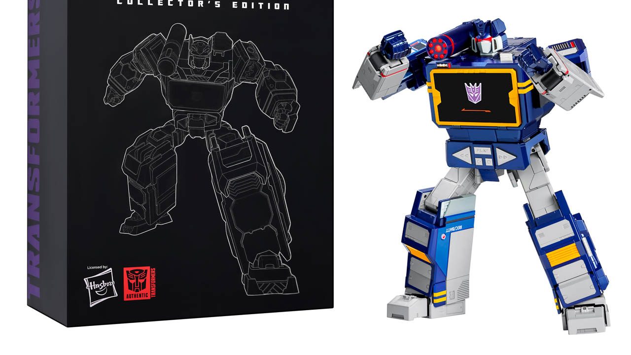 TRANSFORMERS-Soundwave-Robot-