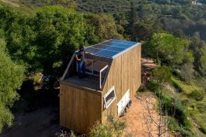 This Tiny House Brings Apartment Comfort To Off-Grid Living