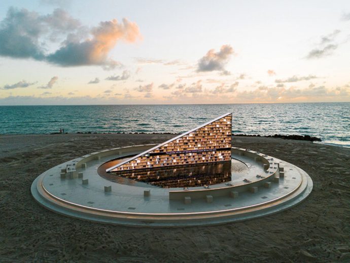 Es Devlin’s Moving Library Transforms Miami Beach Into a Shared Ritual of Reading