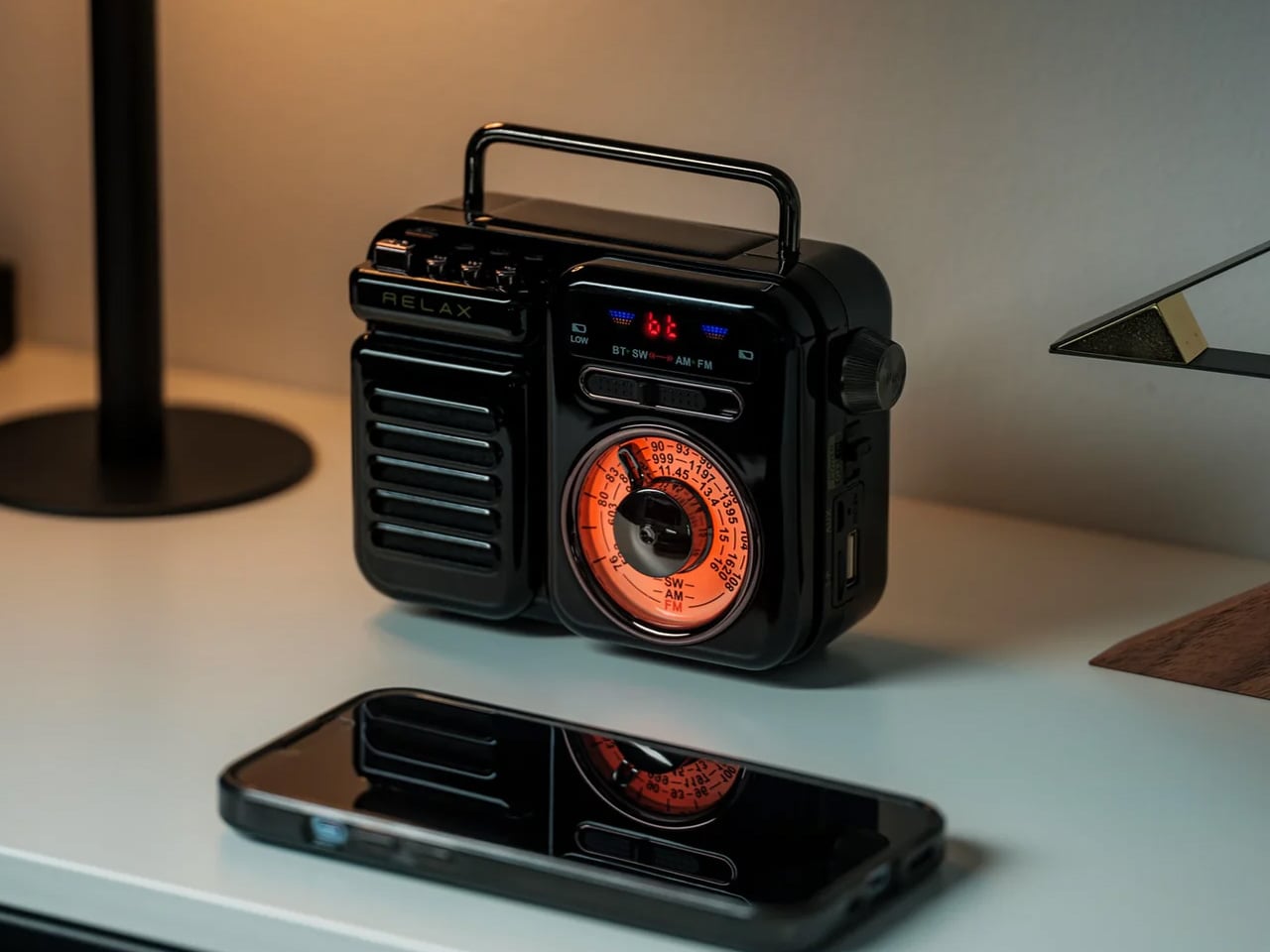 7 Best Gifts for Him That Sold Out In 24 Hours Last Year - Yanko Design