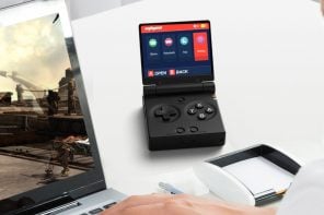 Miyoo Mini Flip Shrinks Retro Gaming into a 2.8-Inch Folding Square