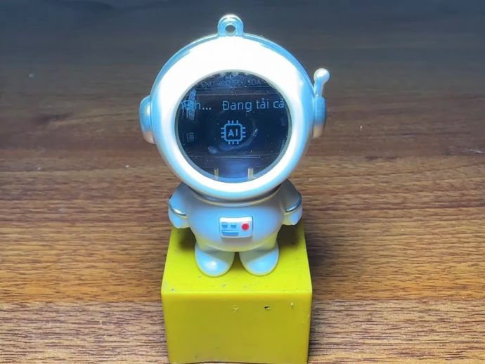 This DIY AI Astronaut Looks Like a Desk Toy Until You Ask It Questions