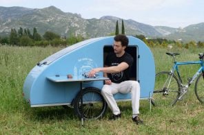 This teardrop trailer with fiberglass body tows efficiently behind an electric bike
