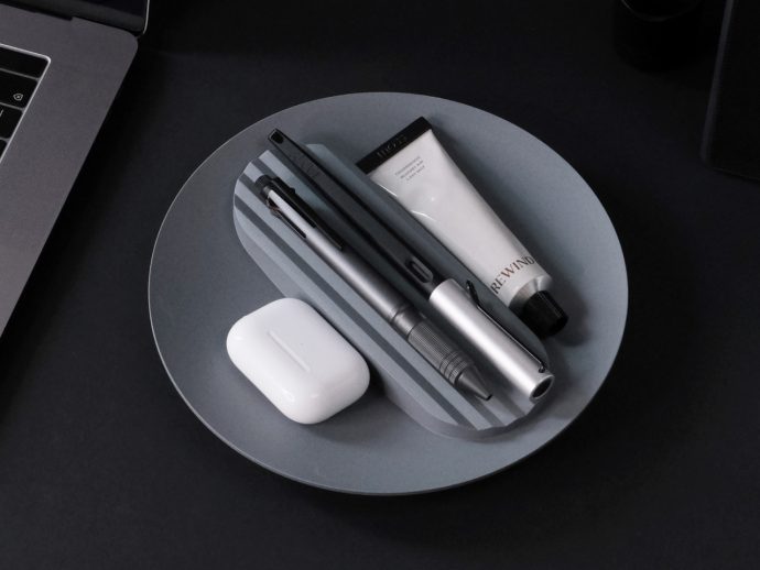 Tray210 Proves Recycled Plastic Doesn’t Have to Look Grey and Boring