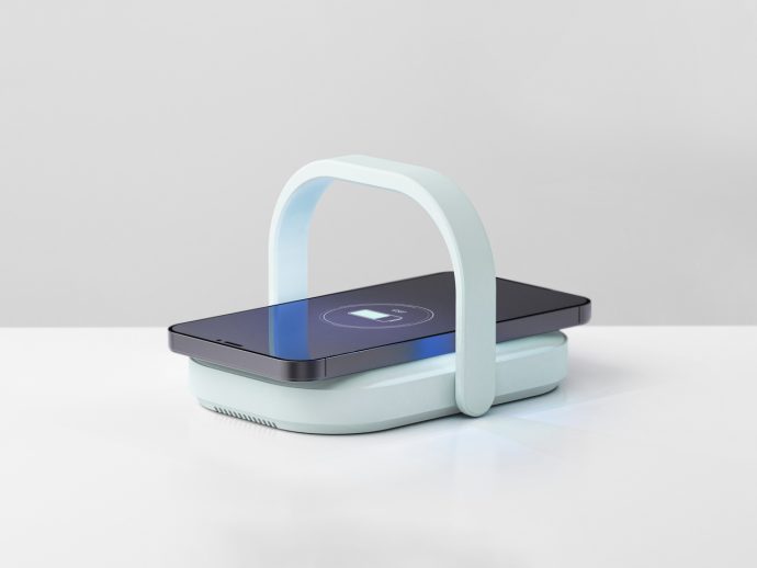 A Wireless Charger Shaped Like a Picnic Bag That Also Cleans Your Phone