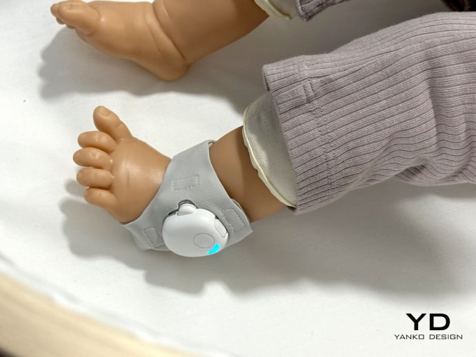 CES 2026: Baby Sleep Monitor Tells Parents Exactly When To Put Kids To Bed (Without Them Crying)