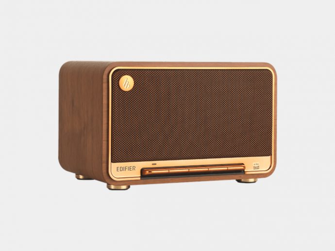 Edifier D32 Retro Hi-Fi Speaker Hides AirPlay and 11-Hour Battery