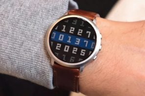 Pebble Round 2 Fixes the Bezel and Battery After an 11-Year Wait