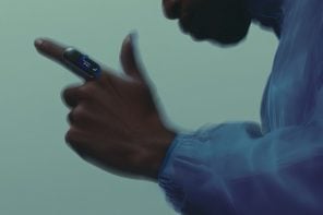 Stop Saying ‘Hey Siri’ in Public: This Finger Ring Concept Responds to Taps