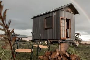 This Off-Grid Australian Tiny House Returns to the Movement’s Rustic Cabin Roots