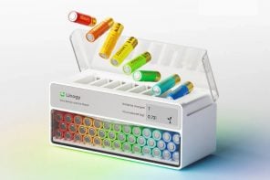 This Battery Charger Shows Which AAs Are Dead on an E-Ink Display