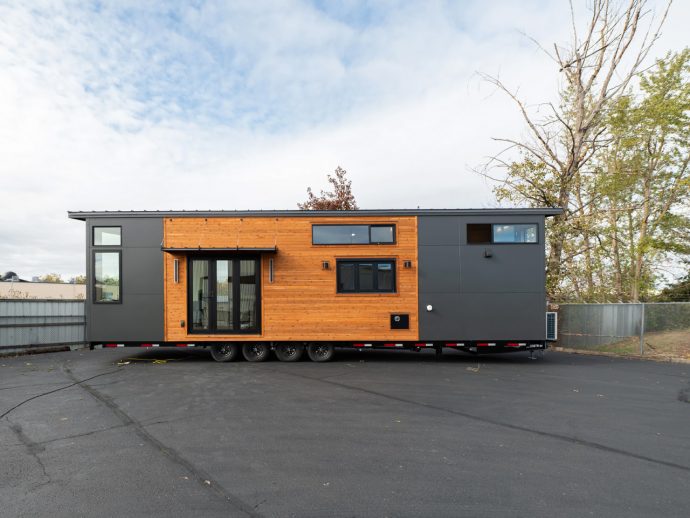 Winter-Proof Luxury: This Tiny House Brings Full-Time Comfort to Colorado’s Harsh Climate
