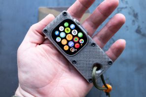 Wear Your Real Watch: This Case Turns Apple Watch into a Mini Handheld
