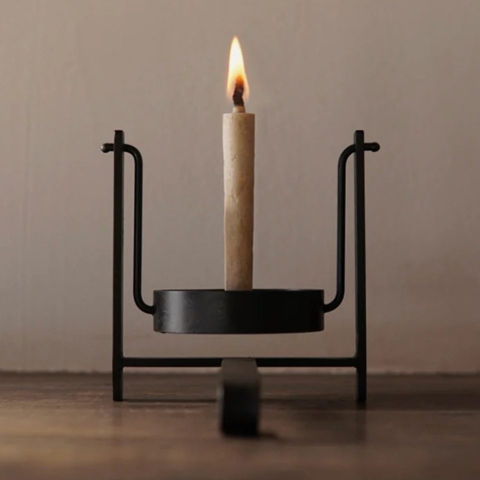 【新品未使用】YOBEKCANISTER CANDLEAROMATICWOODY A 400-Year-Old Japanese Candleholder, Upgraded Again - Yanko Design