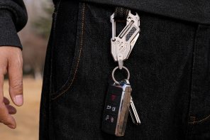 Edrin 6-in-1 Carabiner-Knife Lives on Your Belt, Not in Your Bag