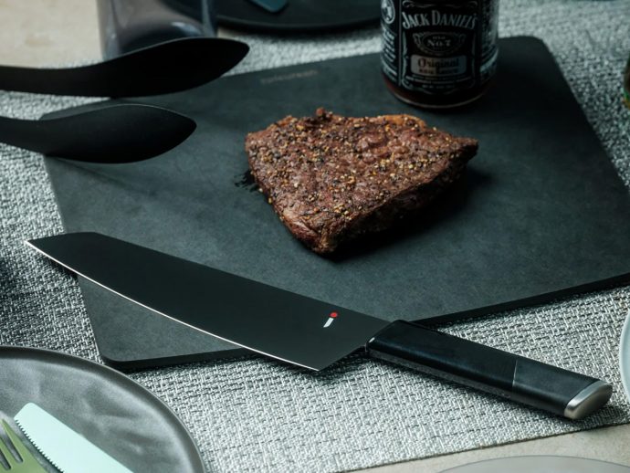 Top 5 Japanese Kitchen Knives Under $200 That Professional Chefs Use at Home – Not the Ones They Recommend for Commission