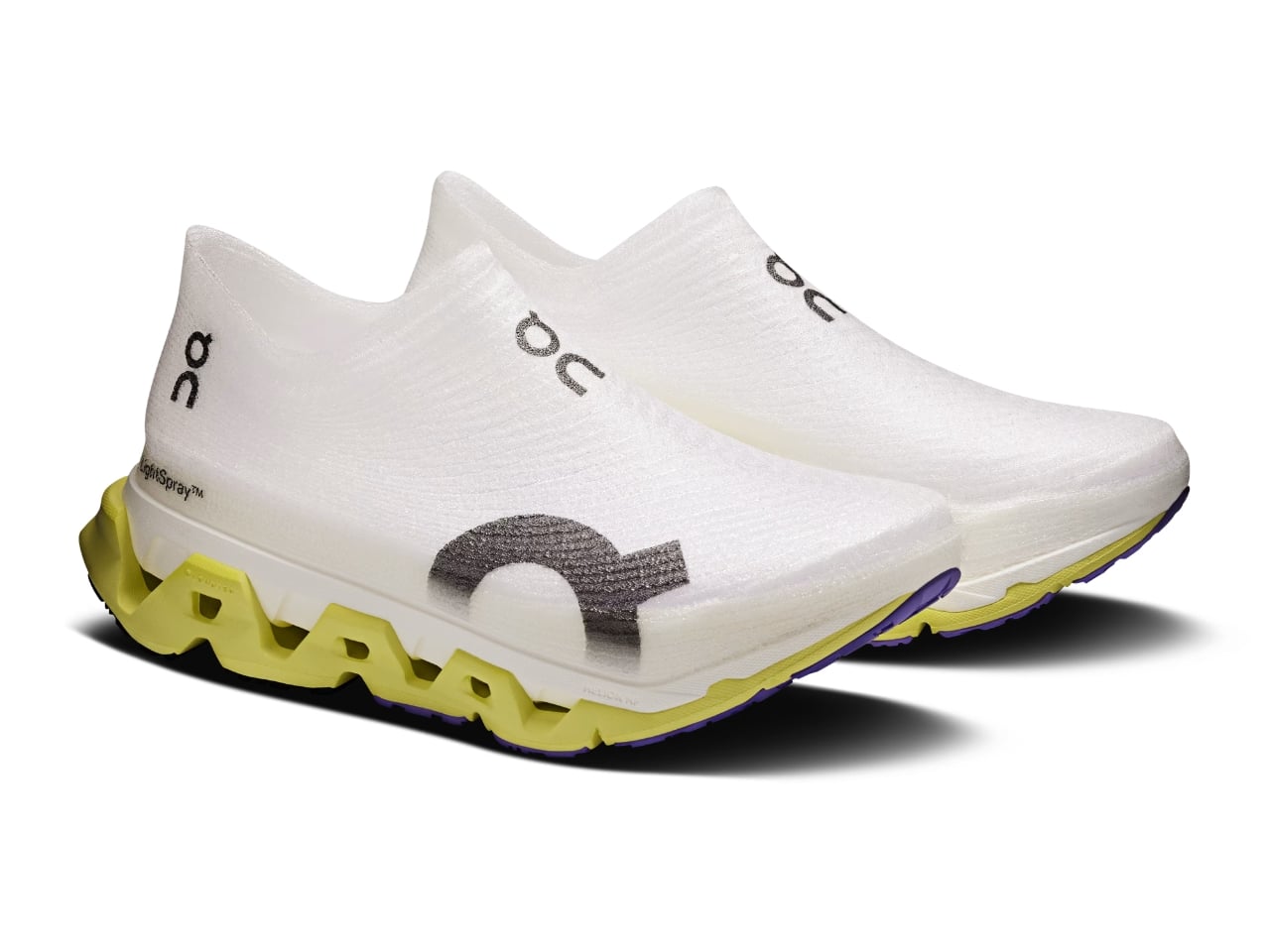 yankodesign.com - Ida Torres - Swiss Brand 'On' Just Built a $280 Running Shoe Using Robots in 3 Minutes