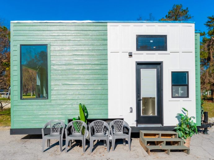 This $61K Tiny Home Finally Gives Remote Workers Room to Breathe