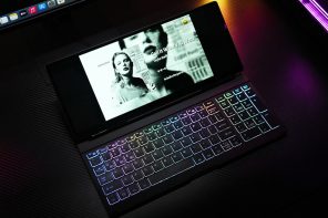 Stop Carrying Three Devices: This Keyboard Has a 4K Screen Built In